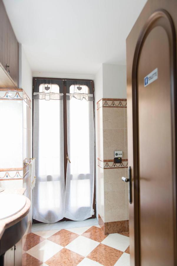 Laetitia Guest House32 Aversa Eksteriør billede